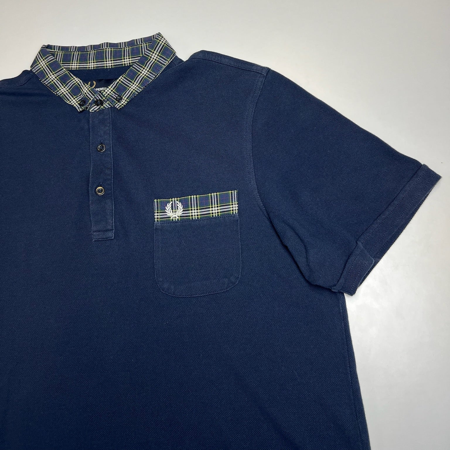 Fred Perry Poloshirt (XL) - Image 2